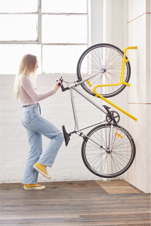 Is it easy to park your bike in the rack, and is the lifting effort relatively minimal? Can the bike simply be raised onto its back tyre and rolled into position?