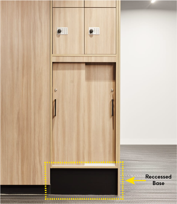 Does the locker provide a 250mm (or higher) kicker so wheelchair users can roll right up it?